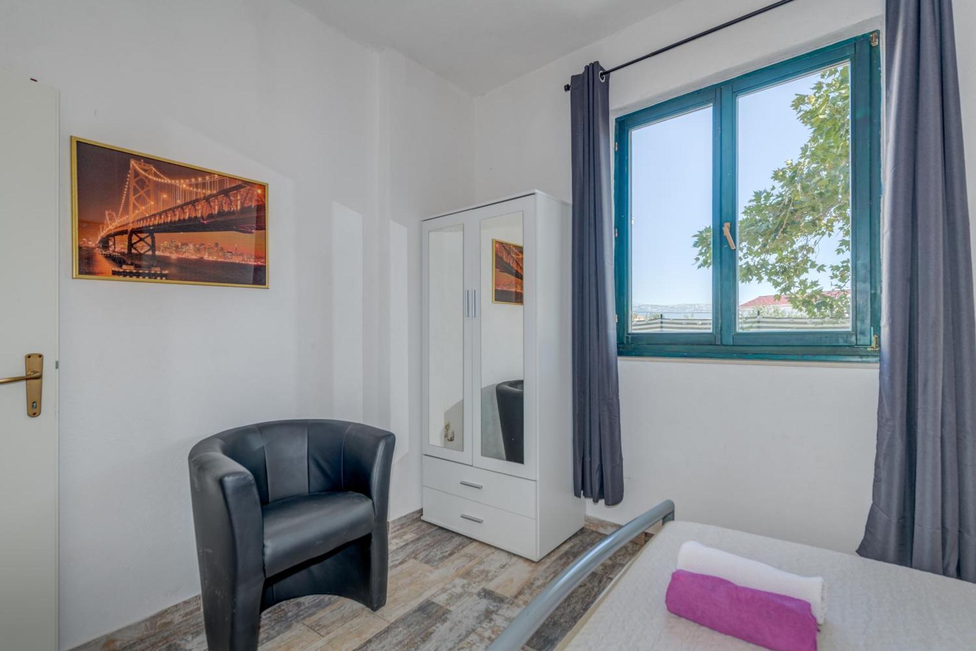 Deepwater House Apartment Слатине Екстериор снимка