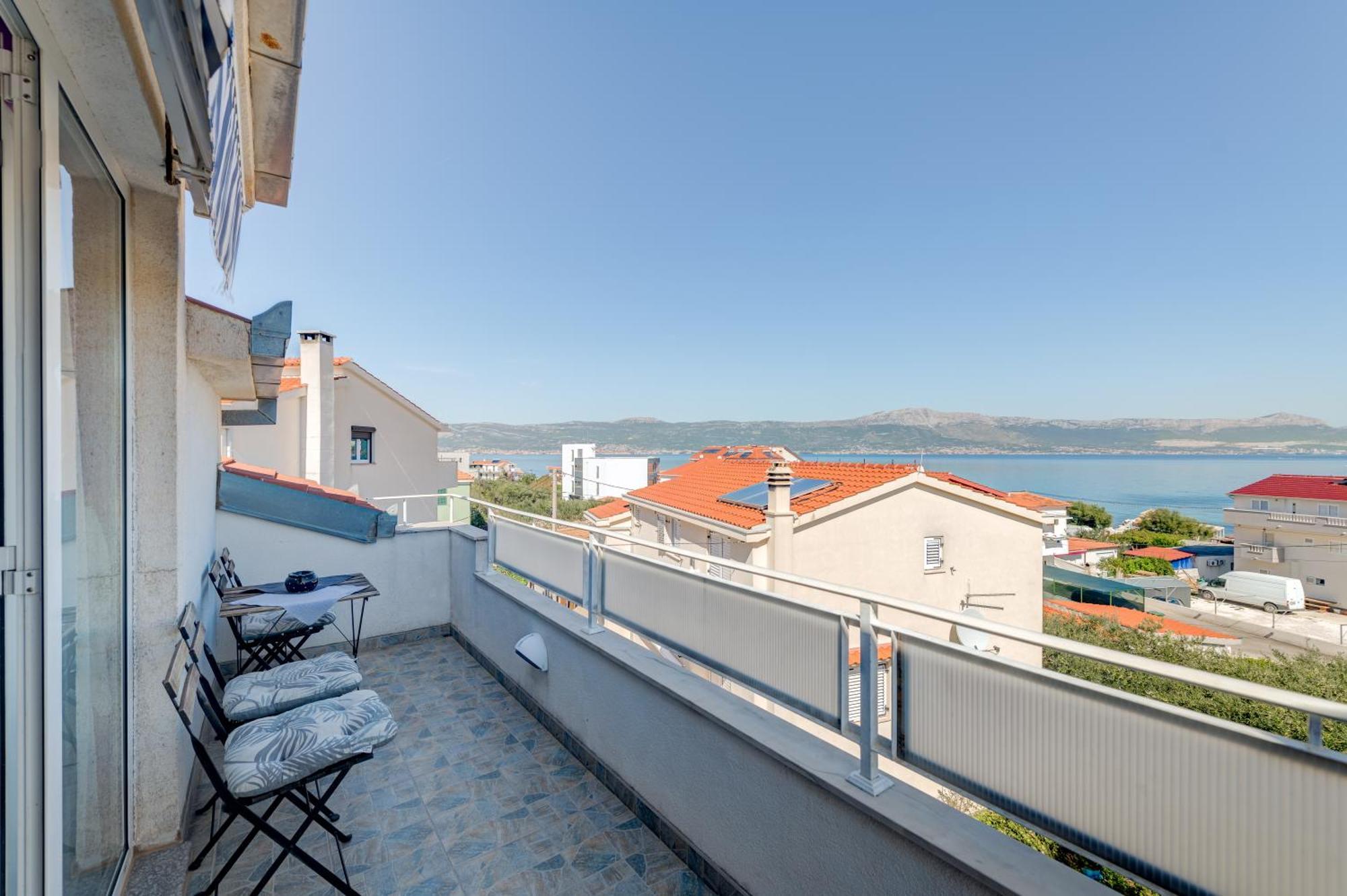 Deepwater House Apartment Слатине Екстериор снимка
