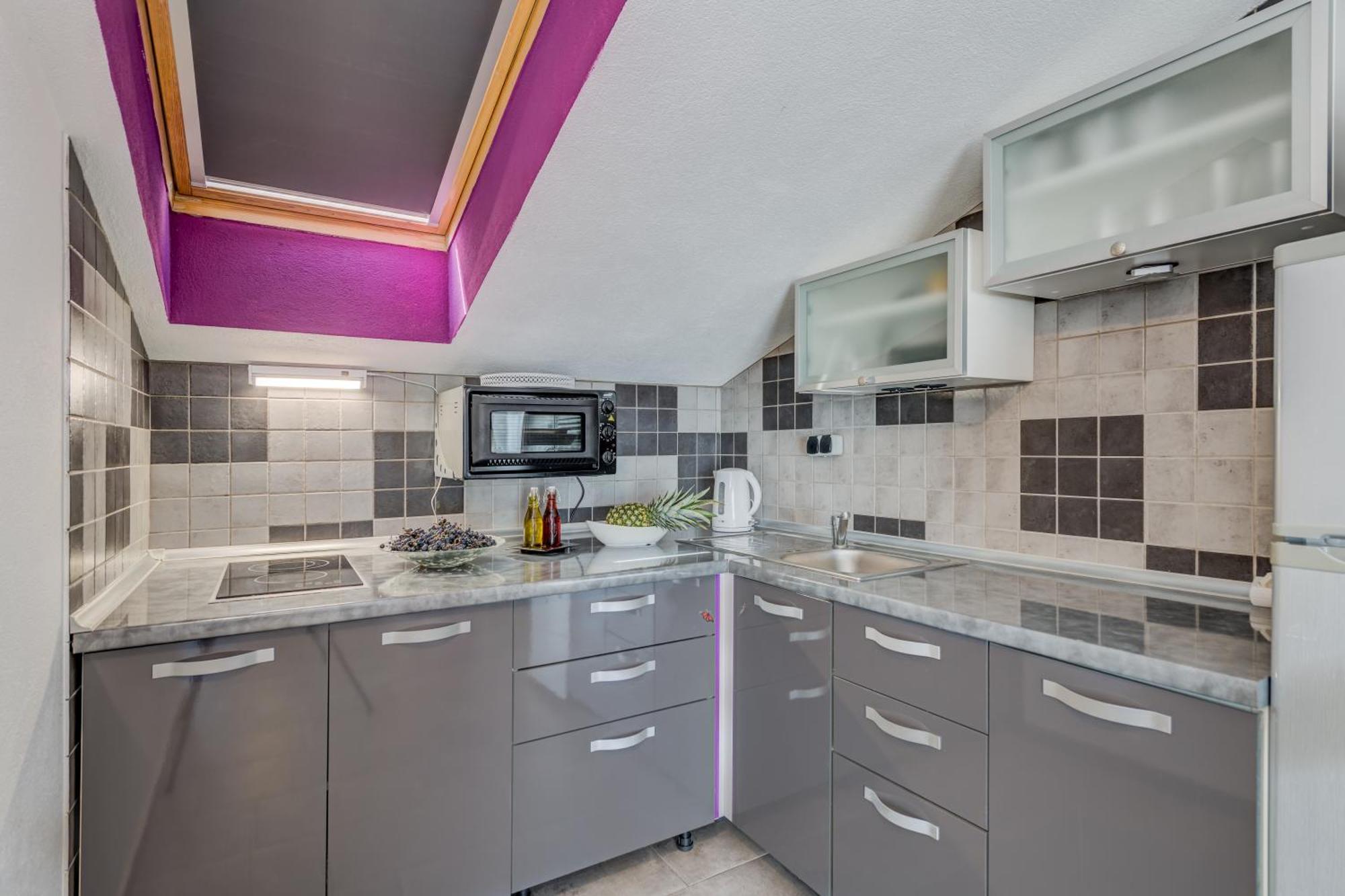 Deepwater House Apartment Слатине Екстериор снимка