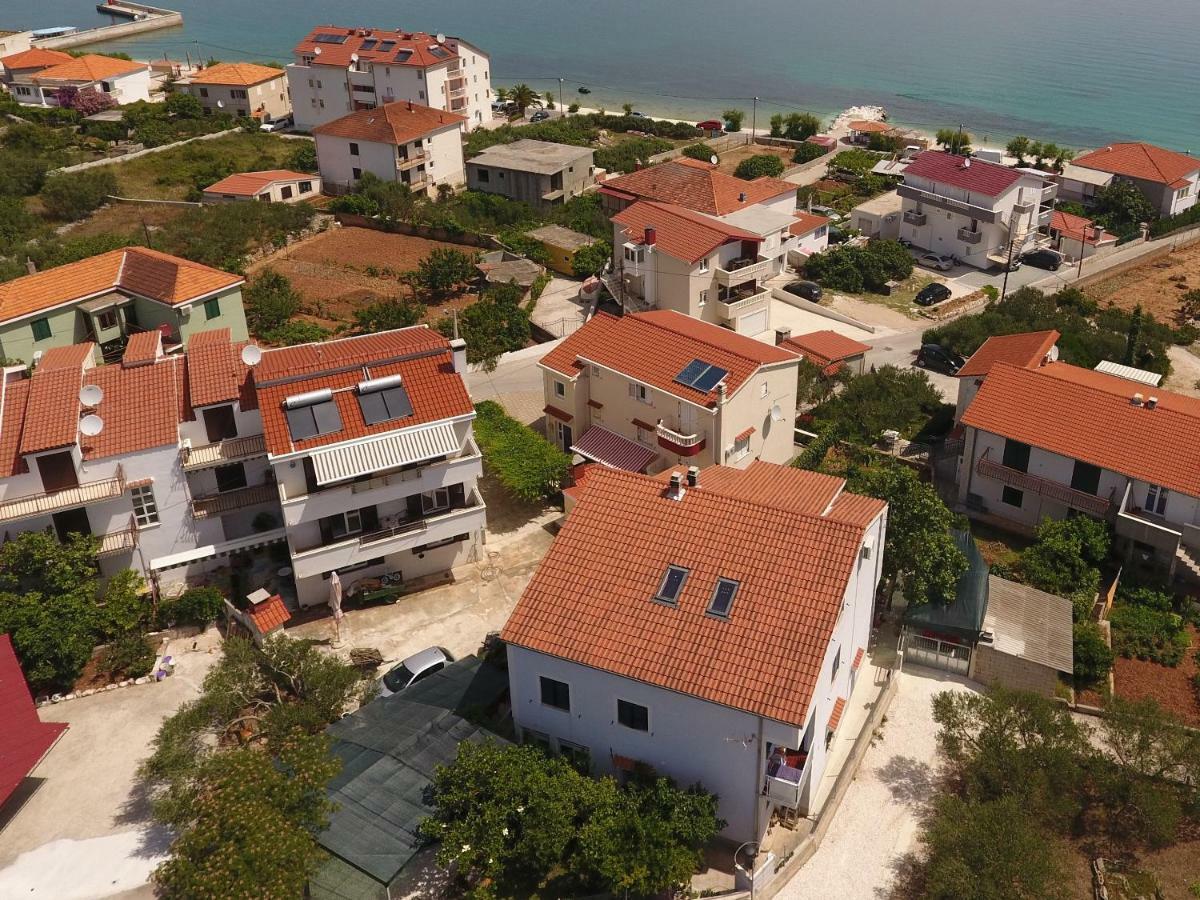 Deepwater House Apartment Слатине Екстериор снимка